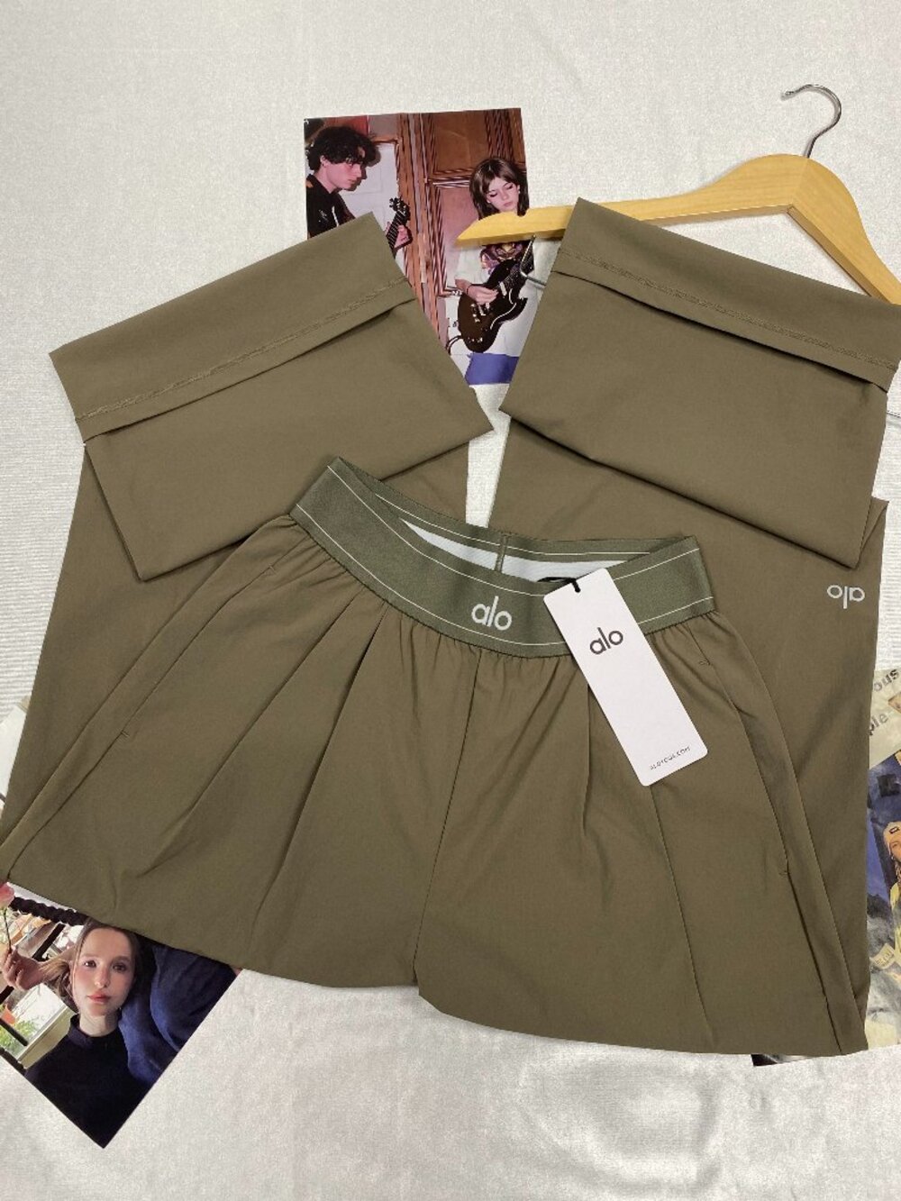 👩‍🌾Brand New ALO Yoga🧚‍♀️Olive Suit Up Pants Wide Leg 30 Inch